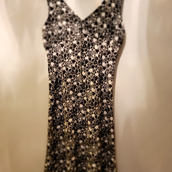 Express Brand Summer Dress, Floral, Black & White, Size 5/6 - Picture 1 of 5